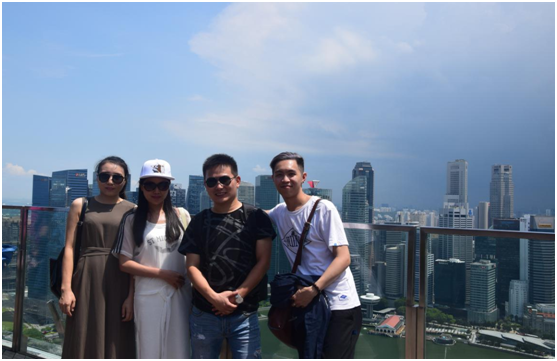 记ag尊龙管理进步奖获得者新马六天游